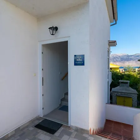 Apartments With Parking Space Razanac, Zadar - 6919 * Razanac